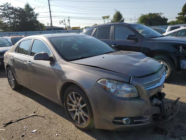 1G1ZE5E10BF255103 - 2011 CHEVROLET MALIBU LTZ ნაცრისფერი ფოტო 4