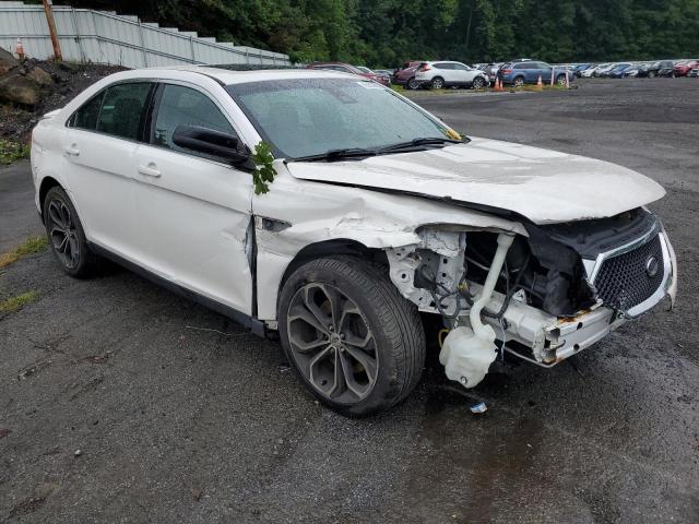 1FAHP2KT0FG104012 - 2015 FORD TAURUS SHO WHITE photo 4