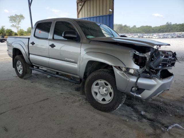 5TFJU4GN1FX065764 - 2015 TOYOTA TACOMA DOUBLE CAB PRERUNNER SILVER photo 4