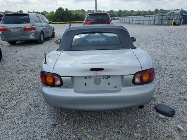JM1NB3537X0102507 - 1999 MAZDA MX-5 MIATA SILVER photo 6