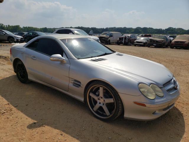 WDBSK75F23F019318 - 2003 MERCEDES-BENZ SL 500R SILVER photo 4