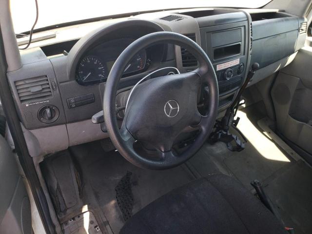 WD3PE8CB9B5581896 - 2011 MERCEDES-BENZ SPRINTER 2500 WHITE photo 8