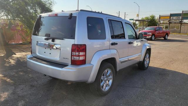 1J8GP58K98W177080 - 2008 JEEP LIBERTY LIMITED SILVER photo 4