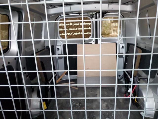 3N63M0ZN1FK726254 - 2015 CHEVROLET CITY EXPRE LT 银色 照片 10