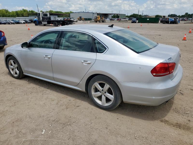 1VWAT7A3XFC083518 - 2015 VOLKSWAGEN PASSAT S SILVER photo 2