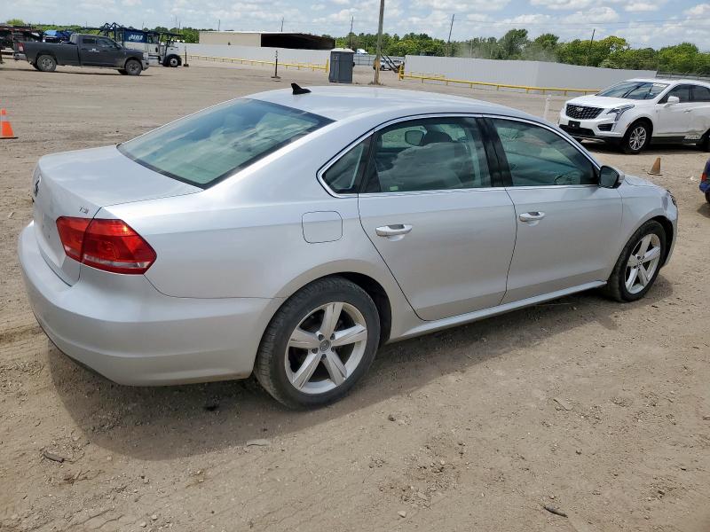 1VWAT7A3XFC083518 - 2015 VOLKSWAGEN PASSAT S SILVER photo 3