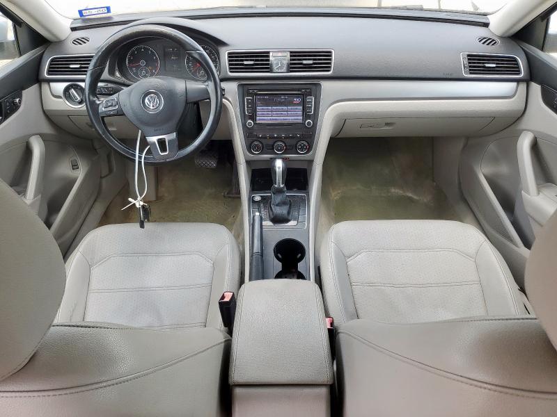 1VWAT7A3XFC083518 - 2015 VOLKSWAGEN PASSAT S SILVER photo 8