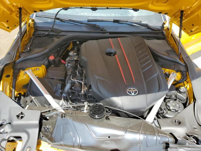 WZ1DB0C02MW037756 - 2021 TOYOTA SUPRA BASE YELLOW photo 11