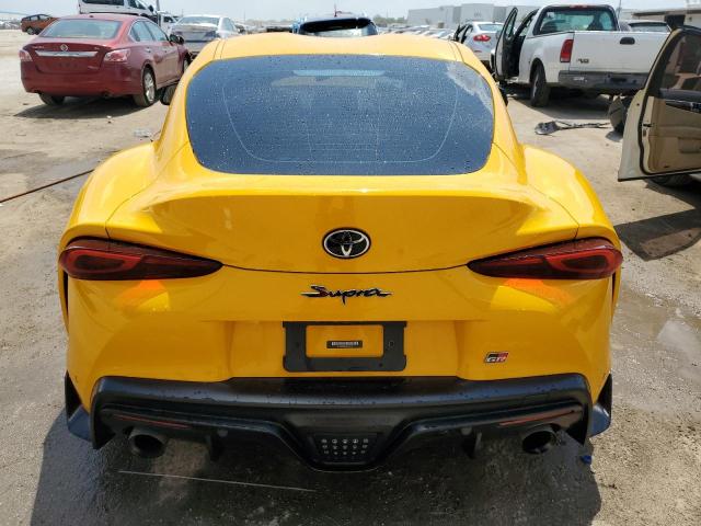 WZ1DB0C02MW037756 - 2021 TOYOTA SUPRA BASE YELLOW photo 6