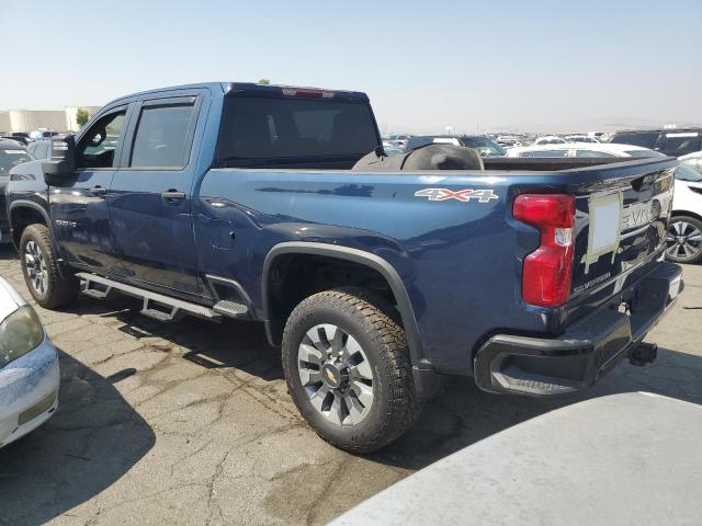 2GC4YME75N1233083 - 2022 CHEVROLET SILVERADO K2500 CUSTOM BLUE photo 2