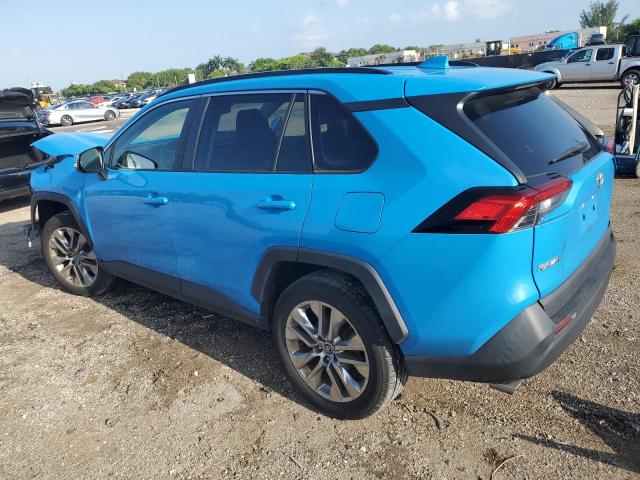 JTMC1RFV1KD508684 - 2019 TOYOTA RAV4 XLE PREMIUM BLUE photo 2