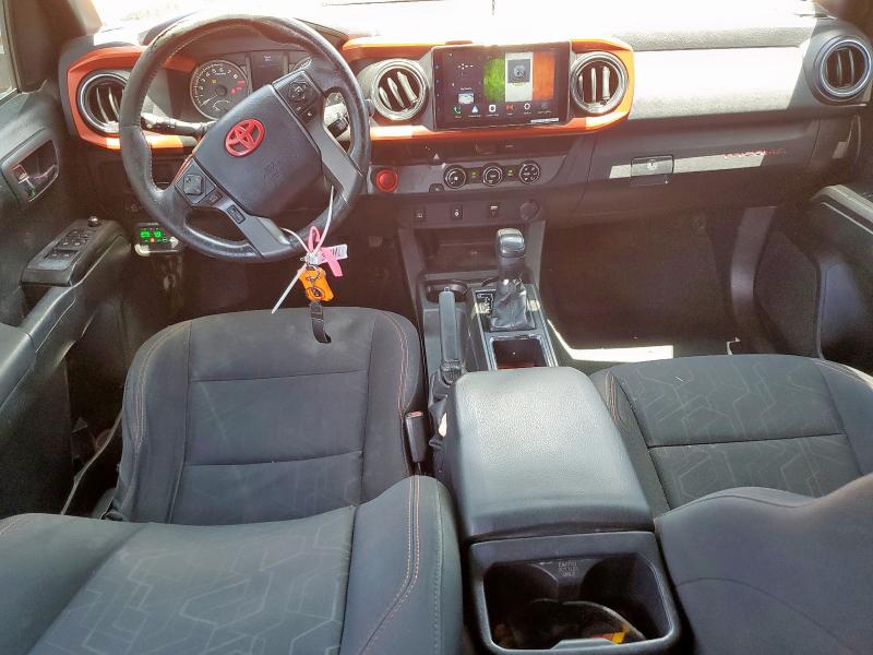 5TFAZ5CN7HX024264 - 2017 TOYOTA TACOMA DOUBLE CAB ნარინჯისფერი ფოტო 8