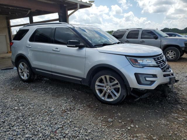 1FM5K7D80HGA53983 - 2017 FORD EXPLORER XLT Argent photo 4