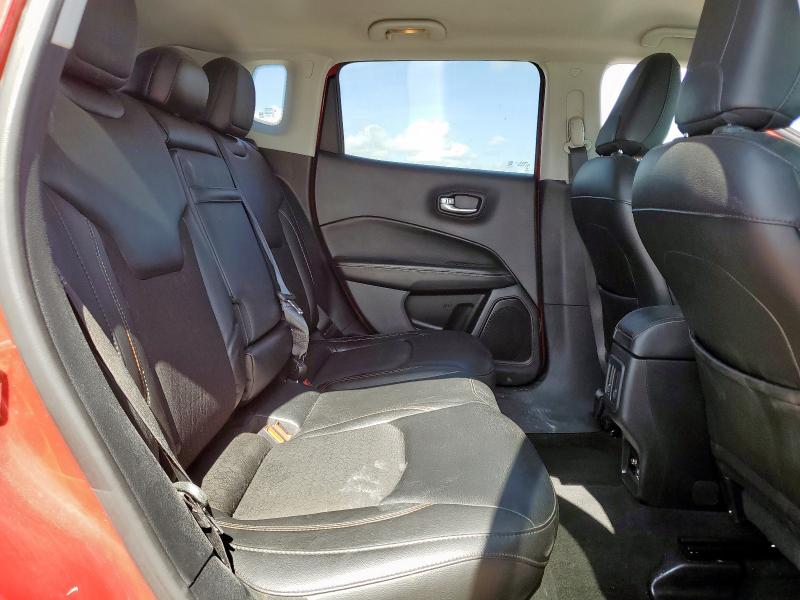 3C4NJCBB5JT205126 - 2018 JEEP COMPASS LATITUDE Շագանակագույն լուսանկար 10