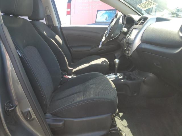 3N1CN7AP0KL839657 - 2019 NISSAN VERSA S 灰色 照片 7