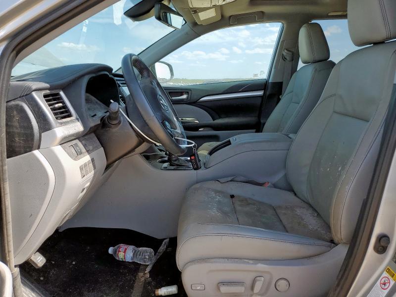 5TDKZRFH5KS331916 - 2019 TOYOTA HIGHLANDER SE SILVER photo 7