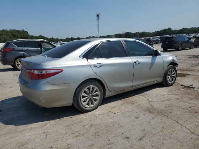 4T4BF1FK0GR546680 - 2016 TOYOTA CAMRY LE 银色 照片 3