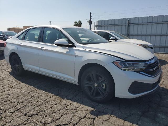 3VWEM7BU4PM056076 - 2023 VOLKSWAGEN JETTA SE 白色 照片 4