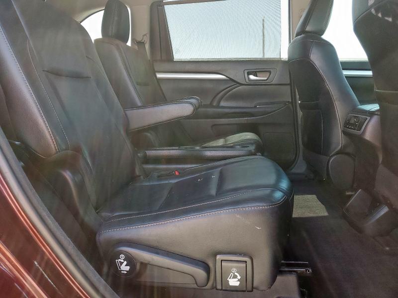 5TDKZRFH0JS244570 - 2018 TOYOTA HIGHLANDER SE برغندي صورة 11