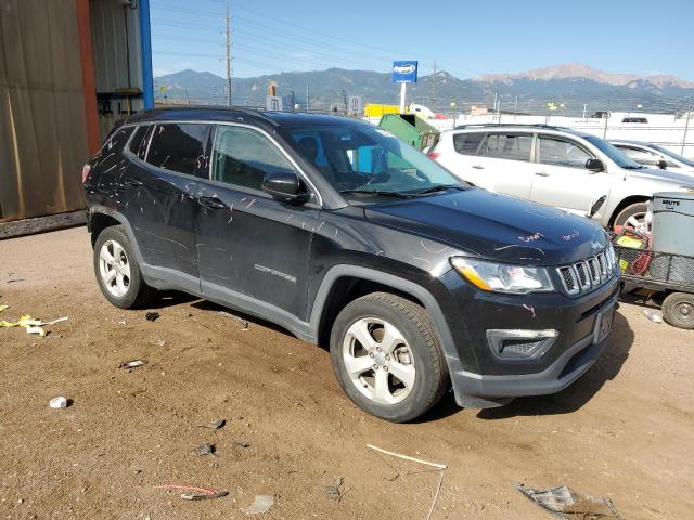 3C4NJDBB0JT162367 - 2018 JEEP COMPASS LATITUDE أسود صورة 4
