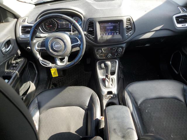 3C4NJDBB0JT162367 - 2018 JEEP COMPASS LATITUDE أسود صورة 8