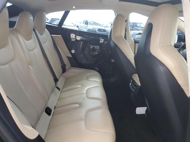 5YJSA1E17FF116965 - 2015 TESLA MODEL S أسود صورة 10