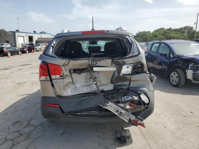 5XYKT4A19BG129270 - 2011 KIA SORENTO BASE SILVER photo 6