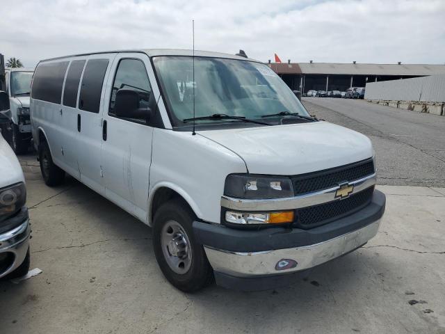 1GAZGPFG8J1323314 - 2018 CHEVROLET EXPRESS G3 LT Білий фото 4