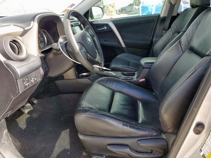 2T3WFREV2FW215059 - 2015 TOYOTA RAV4 XLE SILVER photo 7