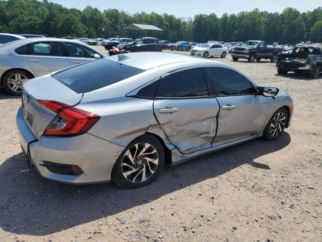 2HGFC2F76JH585988 - 2018 HONDA CIVIC EX SILVER photo 3