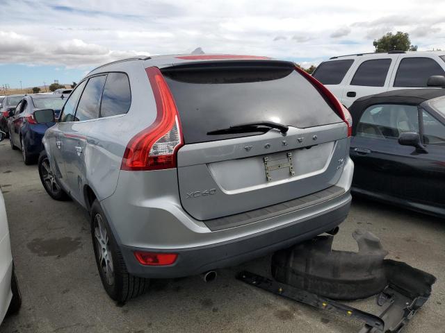 YV4902DZ6D2416038 - 2013 VOLVO XC60 T6 SILVER photo 2