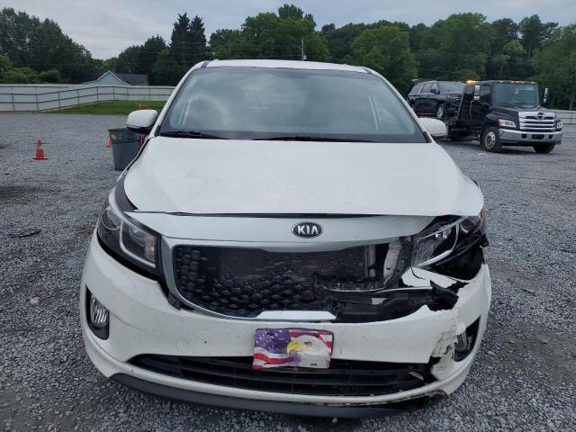 KNDMC5C1XG6135312 - 2016 KIA SEDONA EX WHITE photo 5