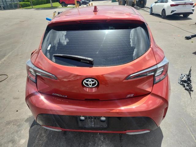 JTND4RBE3L3078032 - 2020 TOYOTA COROLLA SE RED photo 6
