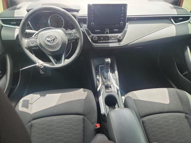 JTND4RBE3L3078032 - 2020 TOYOTA COROLLA SE RED photo 8