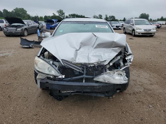4T1BE32K44U327490 - 2004 TOYOTA CAMRY LE SILVER photo 5