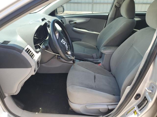 2T1BU4EE9DC982146 - 2013 TOYOTA COROLLA BASE Silber Foto 7