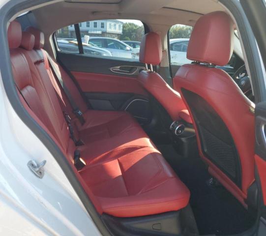 ZARFAEDN0J7597515 - 2018 ALFA ROMEO GIULIA Q4 თეთრი ფოტო 10