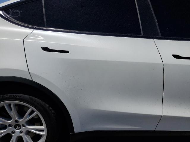 5YJYGDED6MF110950 - 2021 TESLA MODEL Y Weiß Foto 10
