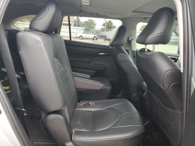 5TDHZRBH6LS508619 - 2020 TOYOTA HIGHLANDER XLE SILVER photo 11