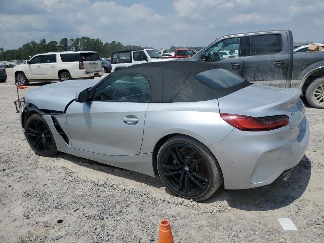 WBAHF3C08LWW58596 - 2020 BMW Z4 SDRIVE30I SILVER photo 2