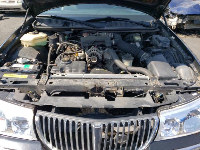 1L1FM81W2XY644494 - 1999 LINCOLN TOWN CAR EXECUTIVE BLACK photo 11