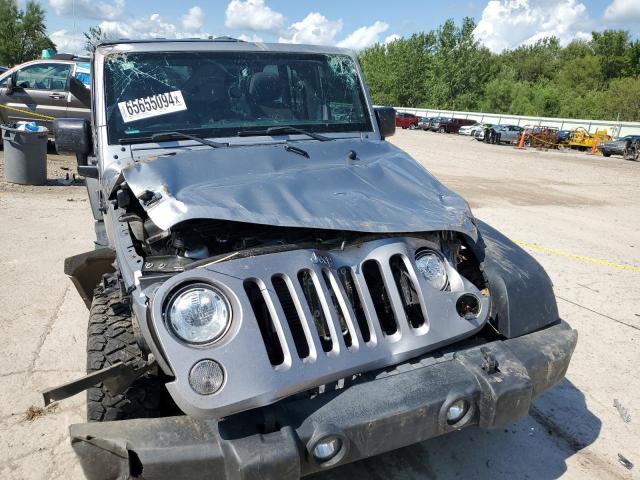 1C4BJWDG4JL849953 - 2018 JEEP WRANGLER U SPORT GRAY photo 5