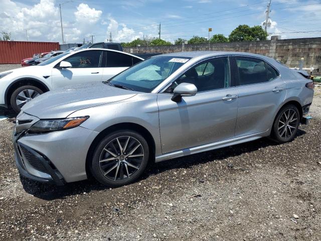 4T1G11AK6PU725439 - 2023 TOYOTA CAMRY SE NIGHT SHADE SILVER photo 1