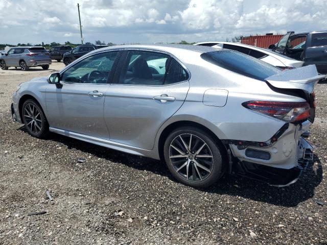 4T1G11AK6PU725439 - 2023 TOYOTA CAMRY SE NIGHT SHADE SILVER photo 2