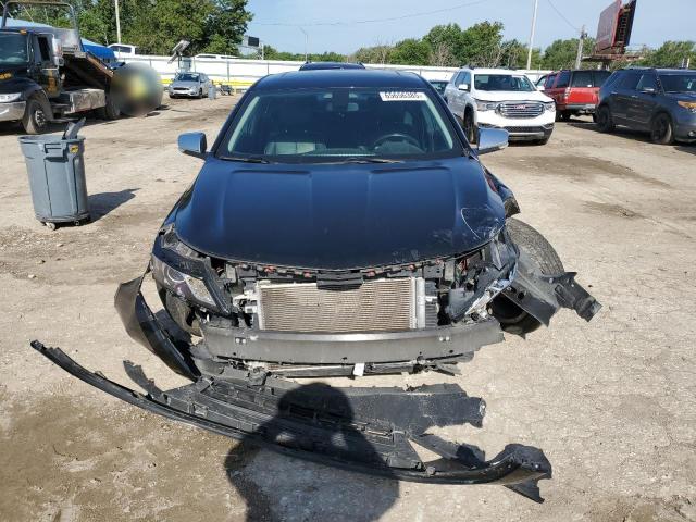 2G1125S32J9100314 - 2018 CHEVROLET IMPALA PREMIER BLACK photo 5