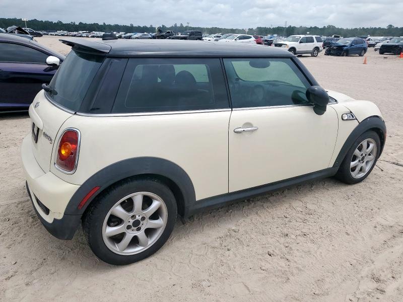 WMWMF73529TT93993 - 2009 MINI COOPER S CREAM photo 3