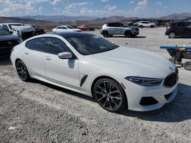 WBAGV8C00NCG97444 - 2022 BMW M850XI WHITE photo 4