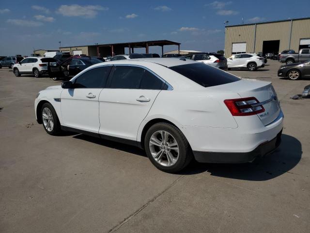 1FAHP2D80GG123122 - 2016 FORD TAURUS SE WHITE photo 2