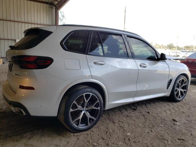5UX23EU03R9S15516 - 2023 BMW X5 XDRIVE40I WHITE photo 3