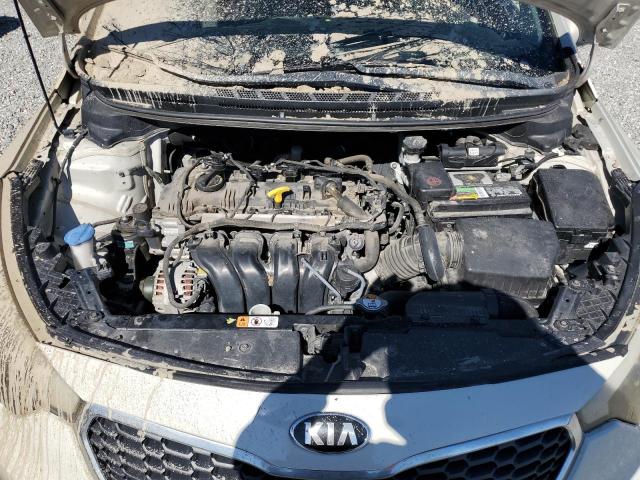 KNAFK4A69F5282176 - 2015 KIA FORTE LX CREAM photo 11